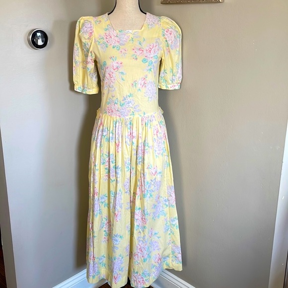 Laura Ashley Dresses & Skirts - Laura Ashley mother & daughter bundle vintage floral dresses RARE find